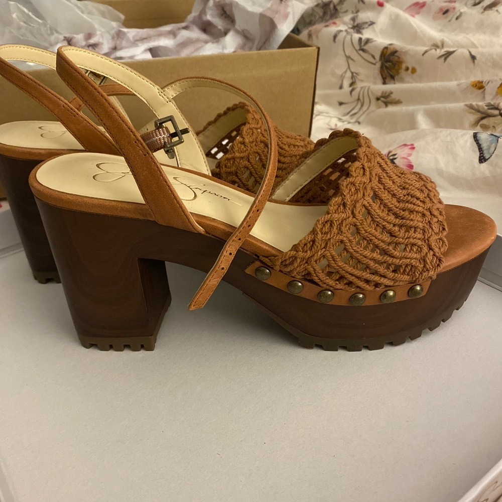 Jessica Simpson Timia Platform Sandal Ginger size 7. Never worn. Only tried on.